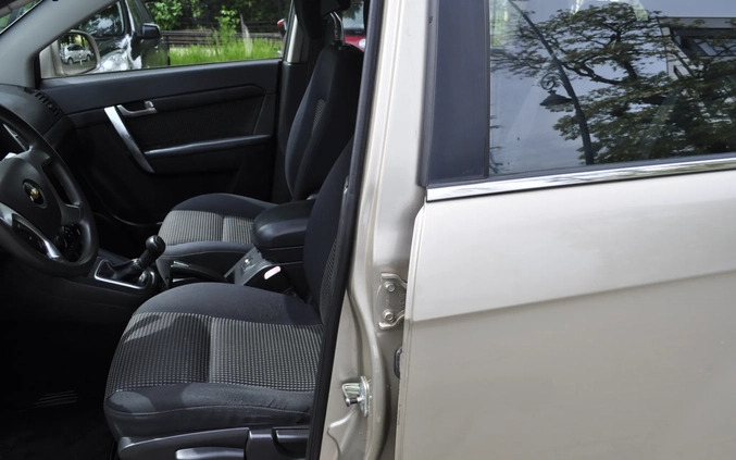 Chevrolet Captiva cena 21900 przebieg: 100000, rok produkcji 2008 z Wołów małe 92